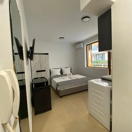 Amadeus Xv 5 Studio Centrum דירה *